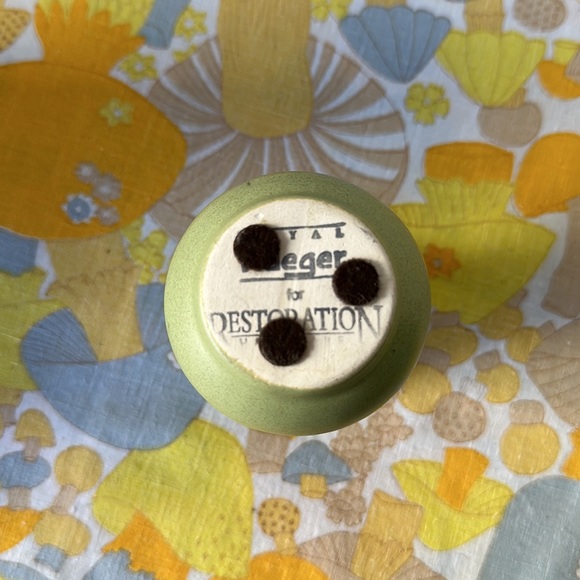 Royal Haeger for Restoration Hardware Light Green Ceramic Bud Vase 4 inches tall - Picture 2 of 5